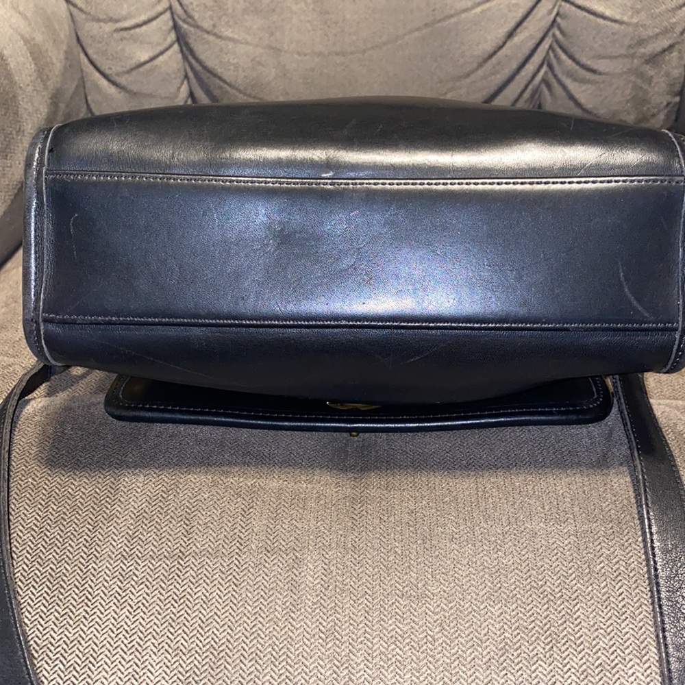 Vintage Coach ‘City Bag’ - Picture 5 of 9